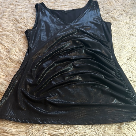 Express Tank L - Picture 2 of 10